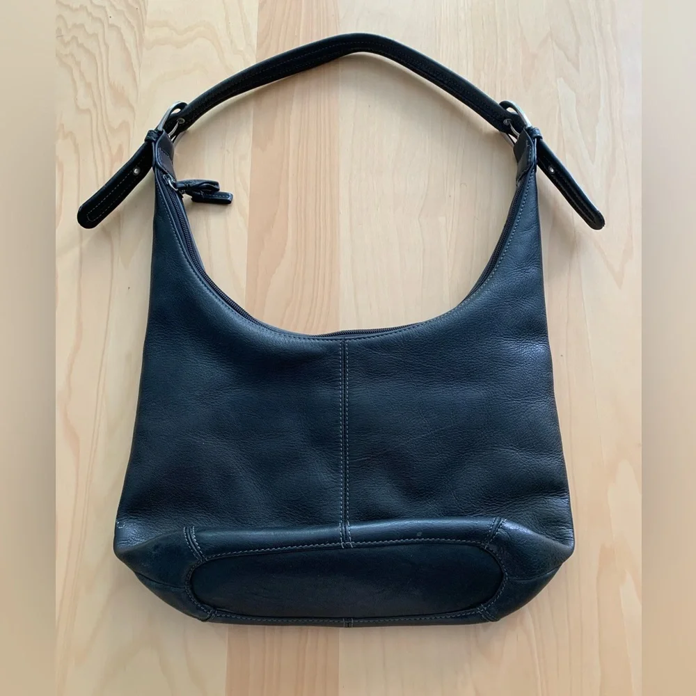 Tignanello Black Leather Shoulder Bag - Picture 5 of 7